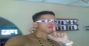 Linomartinez 33 years old I am from Caracas/Distrito Capital, Seeking Dating with Woman