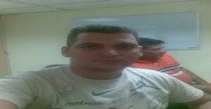 Roberto1981 39 years old I am from Caracas/Distrito Capital, Seeking Dating Friendship with Woman