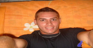 Renatow 33 years old I am from Braga/Braga, Seeking Dating Friendship with Woman