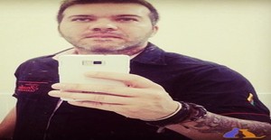 Chorão 41 years old I am from Arapongas/Paraná, Seeking Dating Friendship with Woman